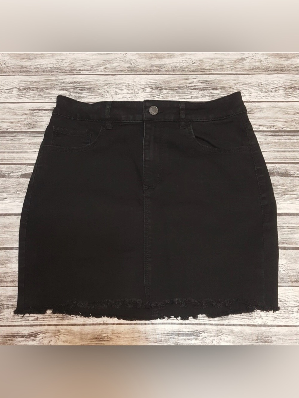Garage Size XS - Women Skirt
Black Denim Cut off